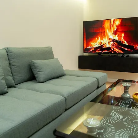 アパート Elite Flats 1