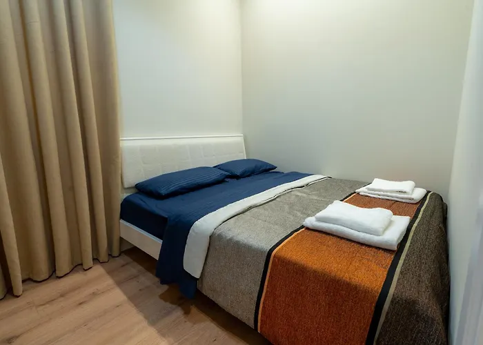 Elite Flats 1 アパート ティラナ