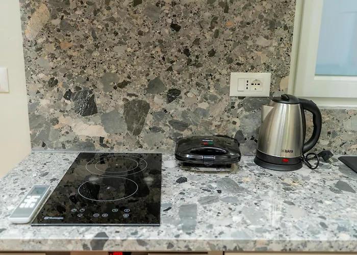 Elite Flats 1 アパート ティラナ